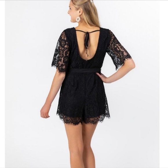 NWT Francesca's Collections Mi Ami Romper Strappy Knit Lace One Piece Shorts - Picture 3 of 4